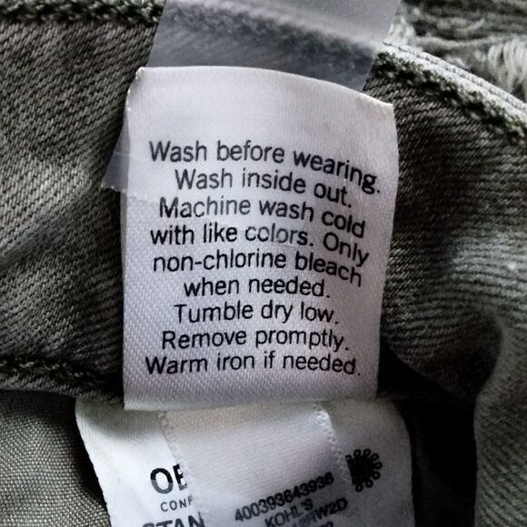 "SO" woman's distressed shorts. - Picture 12 of 12